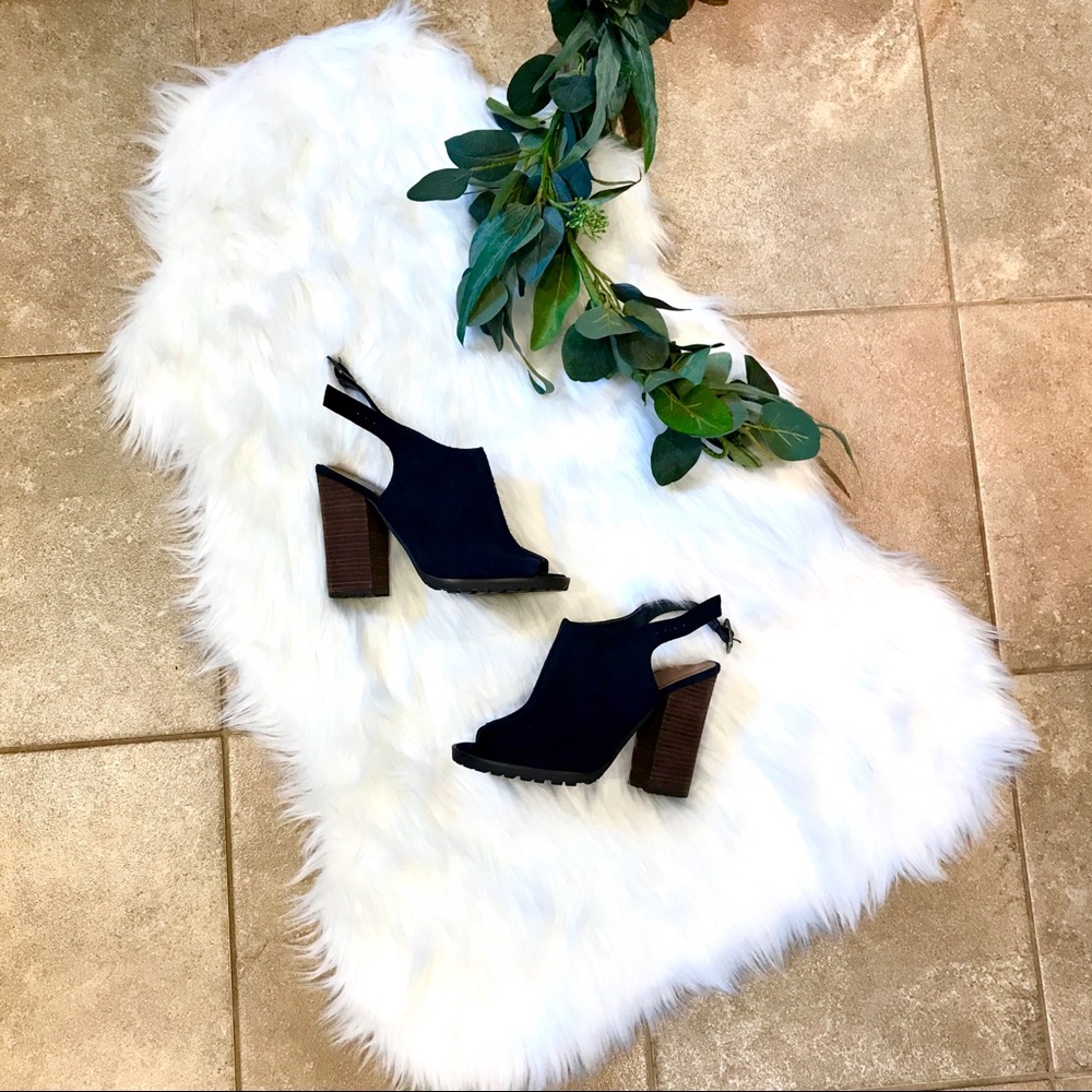 424 Fifth Slingbacks